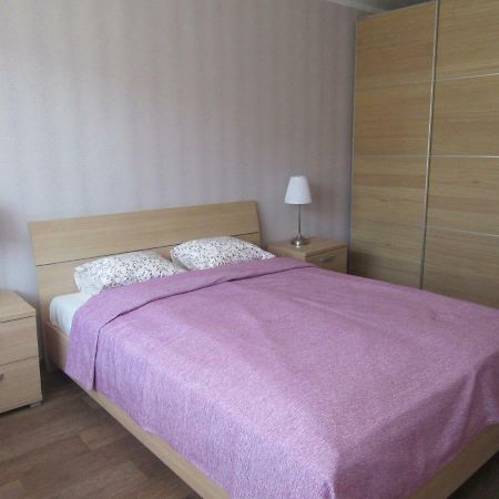Family Apartment Рига Екстериор снимка