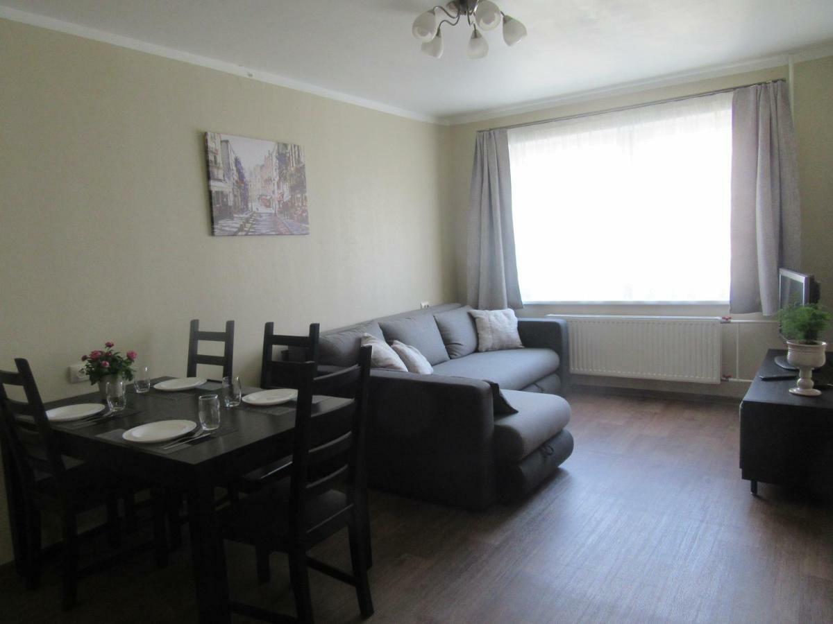 Family Apartment Рига Екстериор снимка