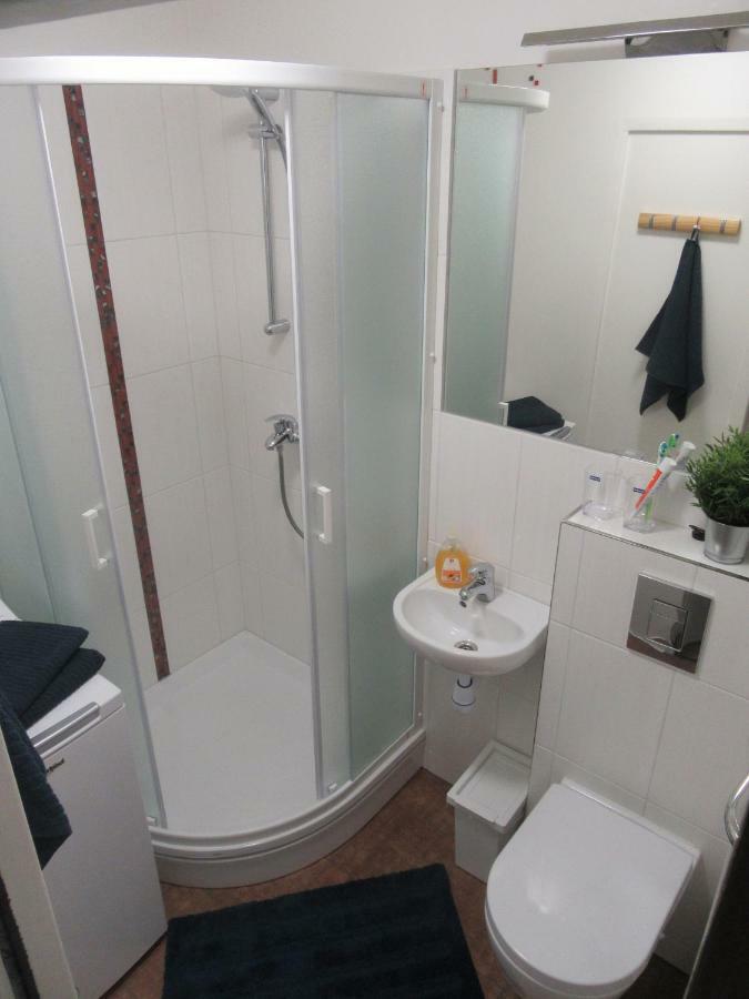 Family Apartment Рига Екстериор снимка